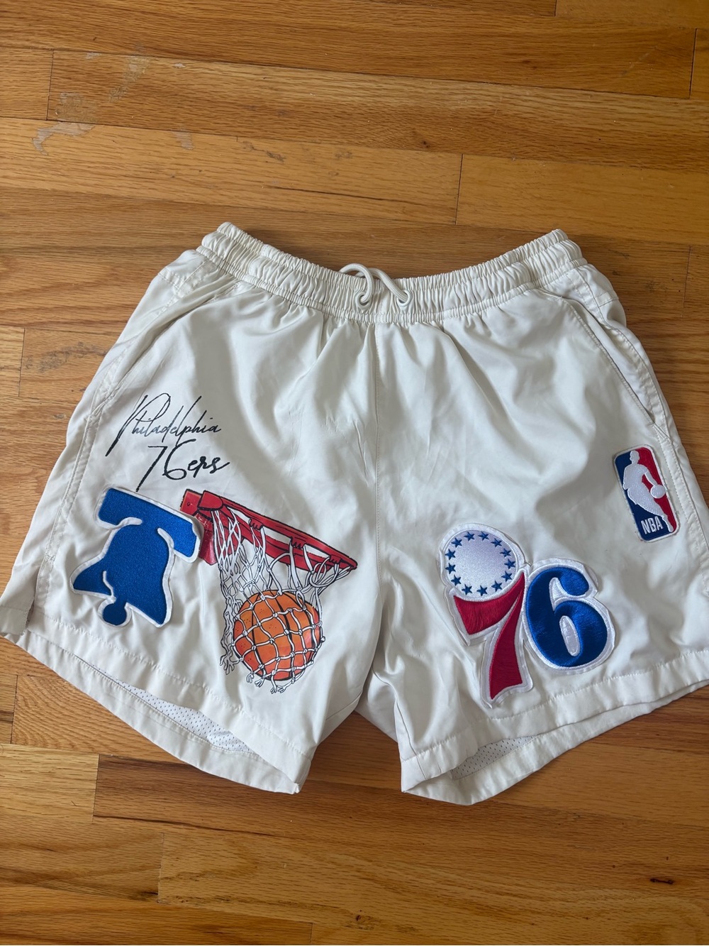 NBA basketball Philadelphia 76ers white shorts with patches size medium